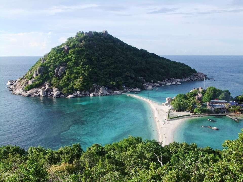 55岁关之琳复出后无戏可拍，自曝婚姻上没有遇到对的人！